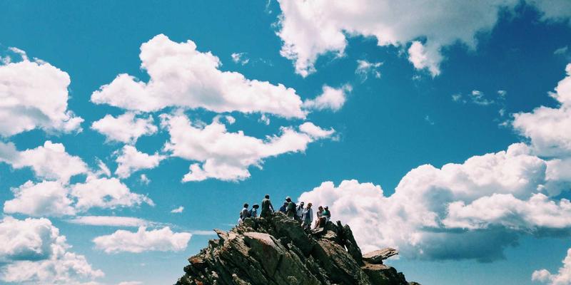 奥兰治城航空航天与国防工业职业发展指南：从实习到高薪职位的完整路径